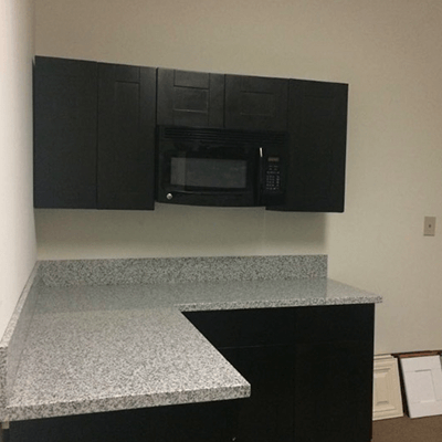 Countertops & Cabinets